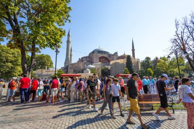 İSTANBUL, TURKEY 2023, Ağustos 03: Ayasofya 'nın dış görünümü, aya sofya, İstanbul Sultanahmet Parkı' ndan cami