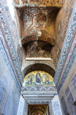 İstanbul 'daki Ayasofya Camii' nin içi çok güzel görünüyor.