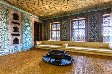 İSTANBUL, TURKEY 2023 Ağustos 03: İstanbul 'daki ünlü Topkapı Sarayı' nın güzel manzarası