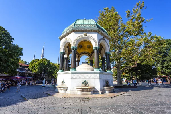 İstanbul Sultanahmet 'in Bizans Hipodromu' ndaki Kayzer Wilhelm Çeşmesi, Türkiye