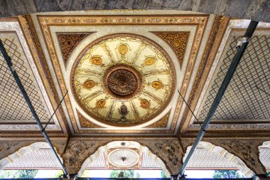 İstanbul, Türkiye 'deki ünlü Topkapı Sarayı' nın güzel manzarası
