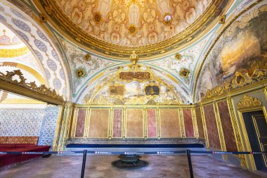 İSTANBUL, TURKEY 2023 Ağustos 03: İstanbul 'daki ünlü Topkapı Sarayı' nın güzel manzarası