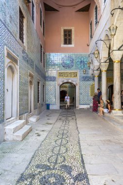 İSTANBUL, TURKEY 2023 Ağustos 03: İstanbul 'daki ünlü Topkapı Sarayı' nın güzel manzarası