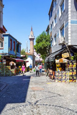 İSTANBUL, TURKEY 2023, Ağustos 04: İstanbul 'un en tarihi bölgelerinden biri, renk ve yaşam dolu