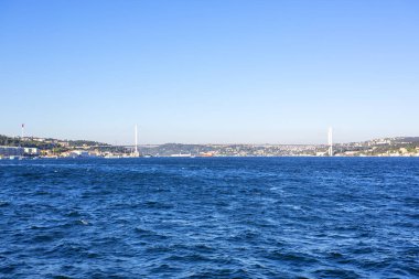 İSTANBUL, TURKEY 2023, Ağustos 04: İstanbul ve Altın Boynuz 'un İstanbul, Türkiye' deki bir gemi gezisi sırasında güzel manzarası