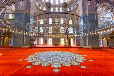 İSTANBUL, TURKEY 2023, Ağustos 04: İstanbul 'daki Yeni Cami Camii' nin güzel manzarası