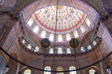 İSTANBUL, TURKEY 2023, Ağustos 04: İstanbul 'daki Yeni Cami Camii' nin güzel manzarası