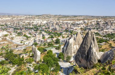 Bir UNESCO Dünya Mirası bölgesi olan Goreme 'in peri bacalarının güzel manzarası