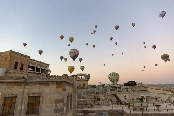 Cavusin Turquia 2023 Agosto Voo Balão Grande Atração Turística Capadócia Imagens De Bancos De Imagens