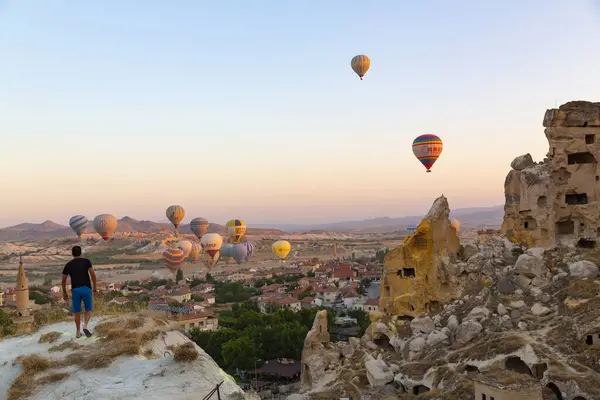Cavusin Turquia 2023 Agosto Voo Balão Grande Atração Turística Capadócia Fotos De Bancos De Imagens Sem Royalties