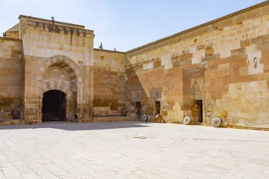 Saruhan Karavanserai Nevsehir 'de Türkiye' nin Kayseri ilçesine bağlı bir beldedir.