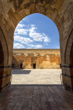Saruhan Karavanserai Nevsehir 'de Türkiye' nin Kayseri ilçesine bağlı bir beldedir.