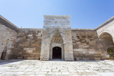 Orta Anadolu 'daki ünlü Sultanhani Caravanserai.