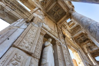 Türkiye 'nin güneybatısında çok önemli bir arkeoloji sahası olan Efes' in güzel manzarası