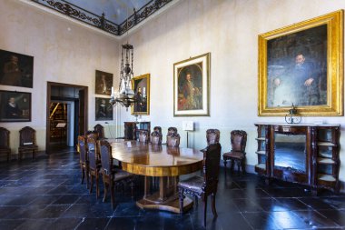 RAGUSA, SICILY 2023 5 Kasım: Sicilya 'nın Ragusa ilindeki Donnafugata Şatosu' nu ziyaret edin