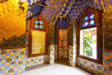BARCELONA, SPAIN - 4 Ocak 2024: Modernist Casa Vicens evi Antoni Gaudi tarafından tasarlandı