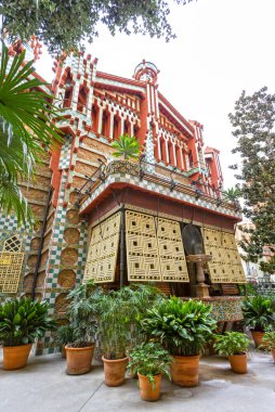 BARCELONA, SPAIN - 4 Ocak 2024: Modernist Casa Vicens evi Antoni Gaudi tarafından tasarlandı