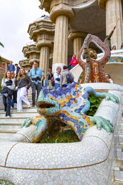 Barcelona, İspanya - 4 Ocak 2024: Park Guell, İspanya. Meşhur seyahat yeri
