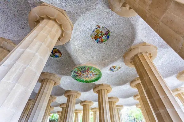 Barcelona, İspanya 'da Park Guell. Meşhur seyahat yeri