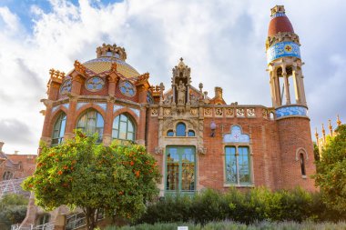 Santa Creu de Sant Pau Hastanesi 'nin güzel manzarası, Barcelona' daki Modernist muhafaza de San Pau
