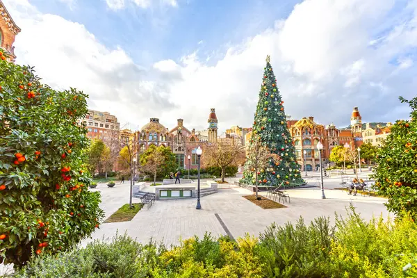 Santa Creu de Sant Pau Hastanesi 'nin güzel manzarası, Barcelona' daki Modernist muhafaza de San Pau