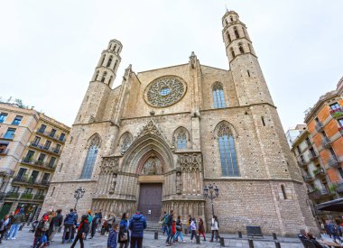 BARCELONA, İspanya - 5 Ocak 2024: Barcelona. Katalonya. İspanya. Santa Maria del Mar Kilisesi, Denizlerin Aziz Mary 'si