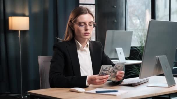 Serious Girl Counting Money Cash Modern Loft Office Successful Businesswoman — Vídeo de Stock