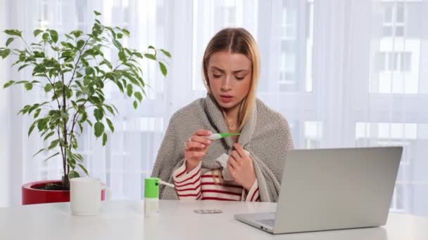 Sick Businesswoman Wrapped Blanket Using Thermometer Test Flu Cold Body — Stockvideo
