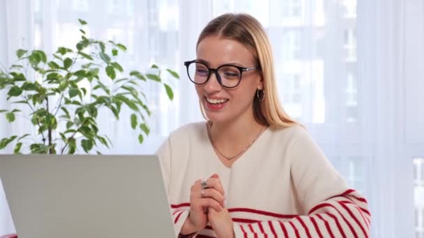 Pretty Female Student Glasses Makes Conference Video Call Laptop Computer — Vídeo de stock