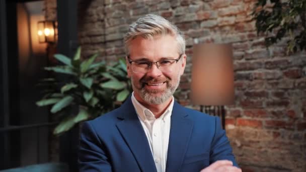 Portrait Smiling Handsome Businessman Formal Wear Glasses Standing Office Head — Stockvideo