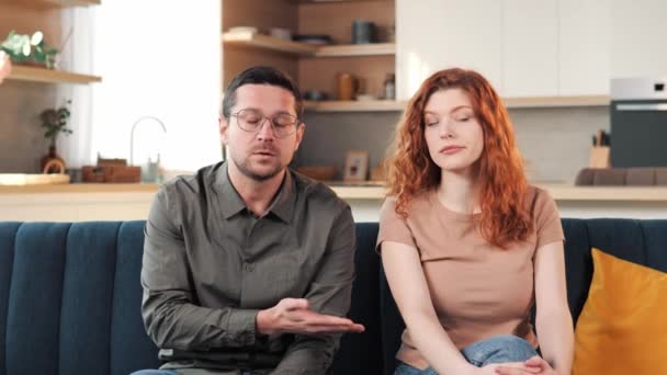 Sad Depressed Married Couple Compaining Relationship Problems Quarrels Psychologist Doctor — Video Stock
