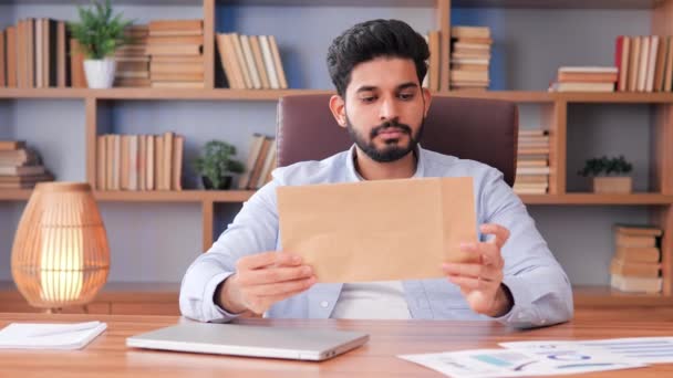 Agitated Stressed Male Businessperson Opening Envelope Reading Unfortunate News Mail — Stock Video
