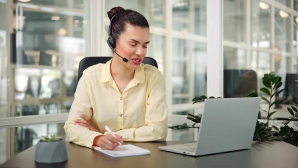 Mujer Profesional Centro Llamadas Agente Manager Tener Distancia Webcam Chat — Vídeos de Stock