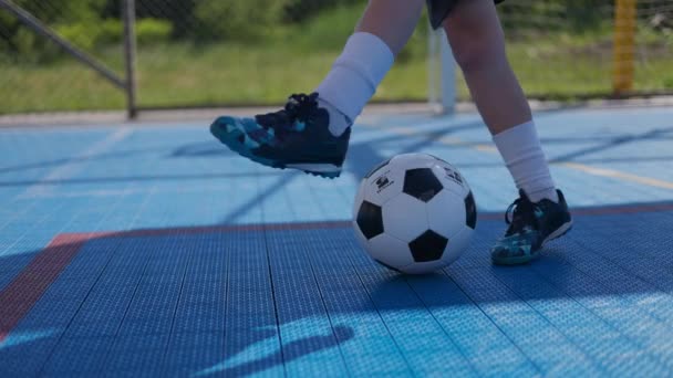 14 Preteen boy feet个视频、免版税库存Preteen boy feet视频片段| Depositphotos