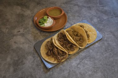 Meksika yemeği karıştırmak tasarlamak çerçeve renkli arka plan Meksika