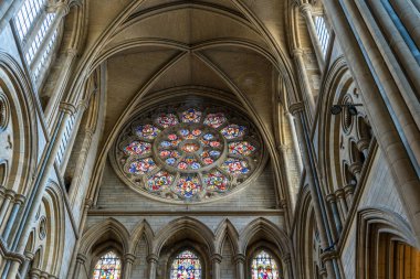 TRURO, CORNWALL, İngiltere, 6 Mayıs. 6 Mayıs 2024 'te Truro, Cornwall' daki Katedral 'in iç manzarası.