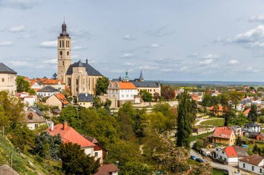 Kutna Hora, Çek Cumhuriyeti 'nin çarpıcı Gotik mimarisi ile ünlü tarihi bir kentidir.