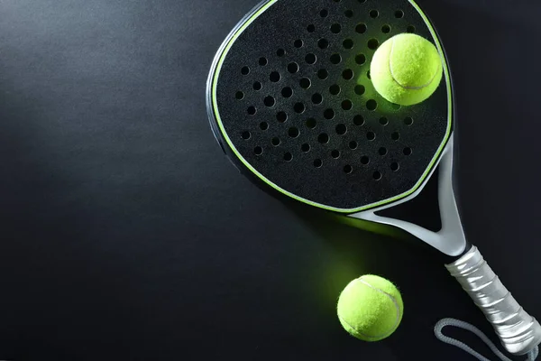 Background Black White Paddle Tennis Racket Two Balls Black Table — Stock Photo, Image