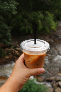 Buzlu kahve, buzlu latte kahve ya da servis için buzlu kapuçino kahve.