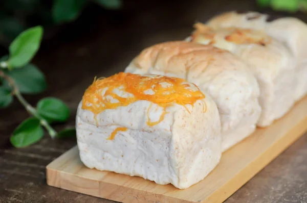Bochník Chleba Vaječného Chleba Nebo Sladkého Masa Nebo Celozrnný Chléb — Stock fotografie
