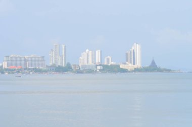 plaj, deniz ve bina veya deniz ve şehir arkaplanı veya pattaya, Tayland