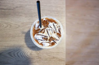 Kahve, buzlu kahve ya da buzlu latte ya da kahve ya da kahve.