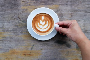 Kahve, kahve, latte kahve, cappuccino kahve ya da kahve.