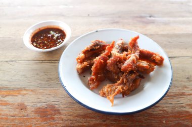 kızartılmış domuz eti, domuz eti ya da domuz kızartması.