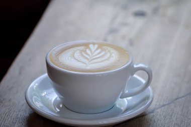 sıcak kahve, cappuccino kahve ya da latte kahve ya da sade beyaz ya da latte sanat hizmeti için.