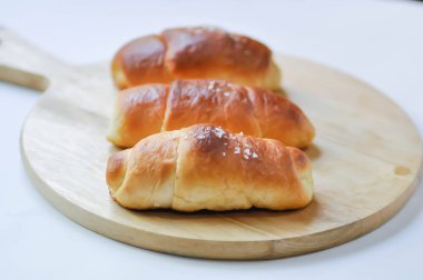 Shio Pan, Salzstangerl ekmeği ya da Avusturya ekmeği ya da tepside Japon ekmeği