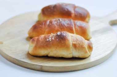 Shio Pan, Salzstangerl ekmeği ya da Avusturya ekmeği ya da tepside Japon ekmeği