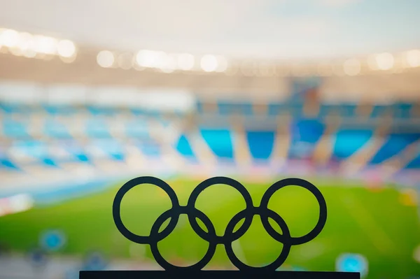 Paris France Temmuz 2023 Olimpiyat Yüzüklerinin Silüeti Modern Olimpiyat Stadyumunun — Stok fotoğraf