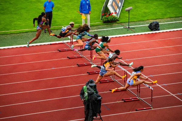 Ostrava Tschechien Juni 2023 Sprinterinnen Glänzen 100 Hürdenlauf Auf Leichtathletik — Stockfoto