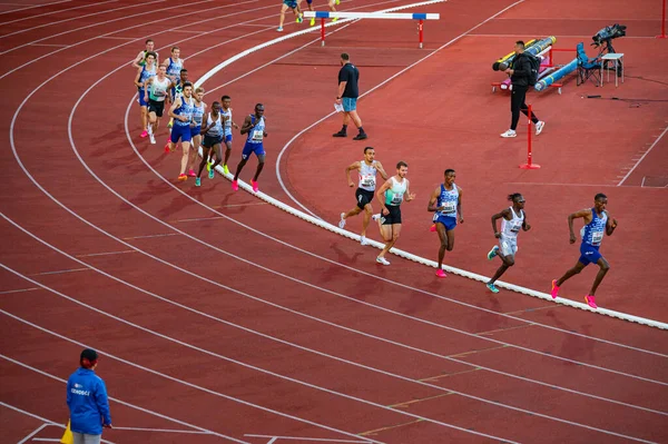 Ostrava Tschechien Juni 2023 Männliche Läufer Absolvieren 1500 Meter Distanz — Stockfoto